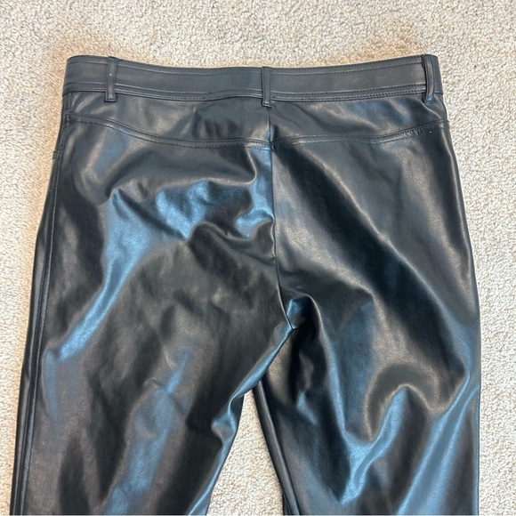 Aritzia Wilfred Adrienne Faux Leather Pleather Vegan Skinny Pant Black Sz 4 - Picture 6 of 14